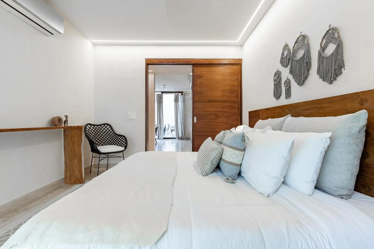 308-303 Beautiful Apartments With 3 Bedrooms Tulum 0*,  México